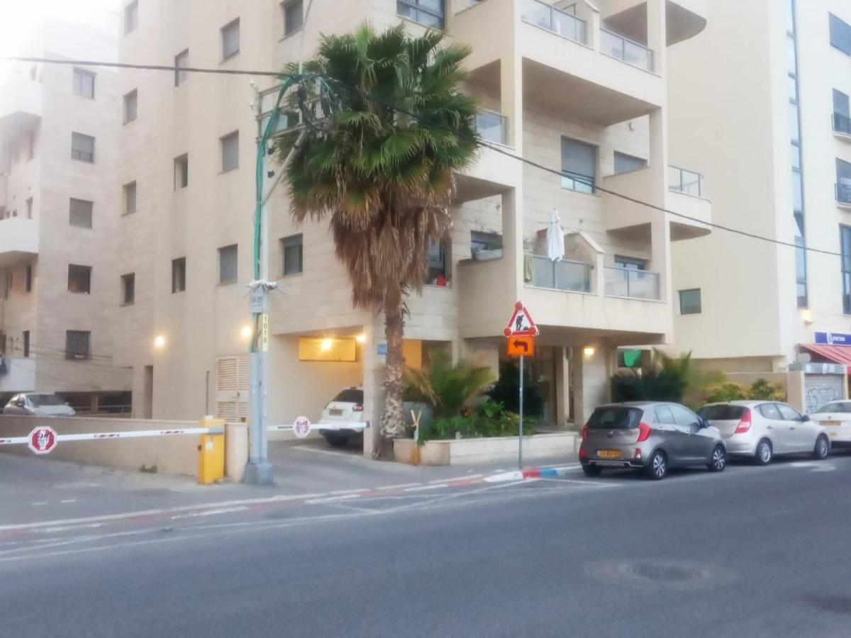Enhet i Strandområdet på 75 kvm, med 2 soverom, 2 bad Tel Aviv Eksteriør bilde